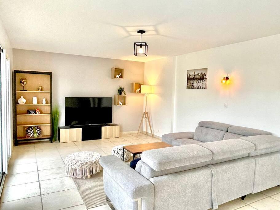 Charmante Villa Pour 10 Personnes Saint-Augustin  Eksteriør billede